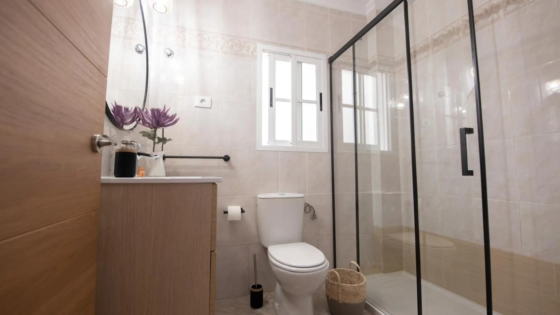 Comfortable Centric Apartment Steps From The Beach Gran Tarajal