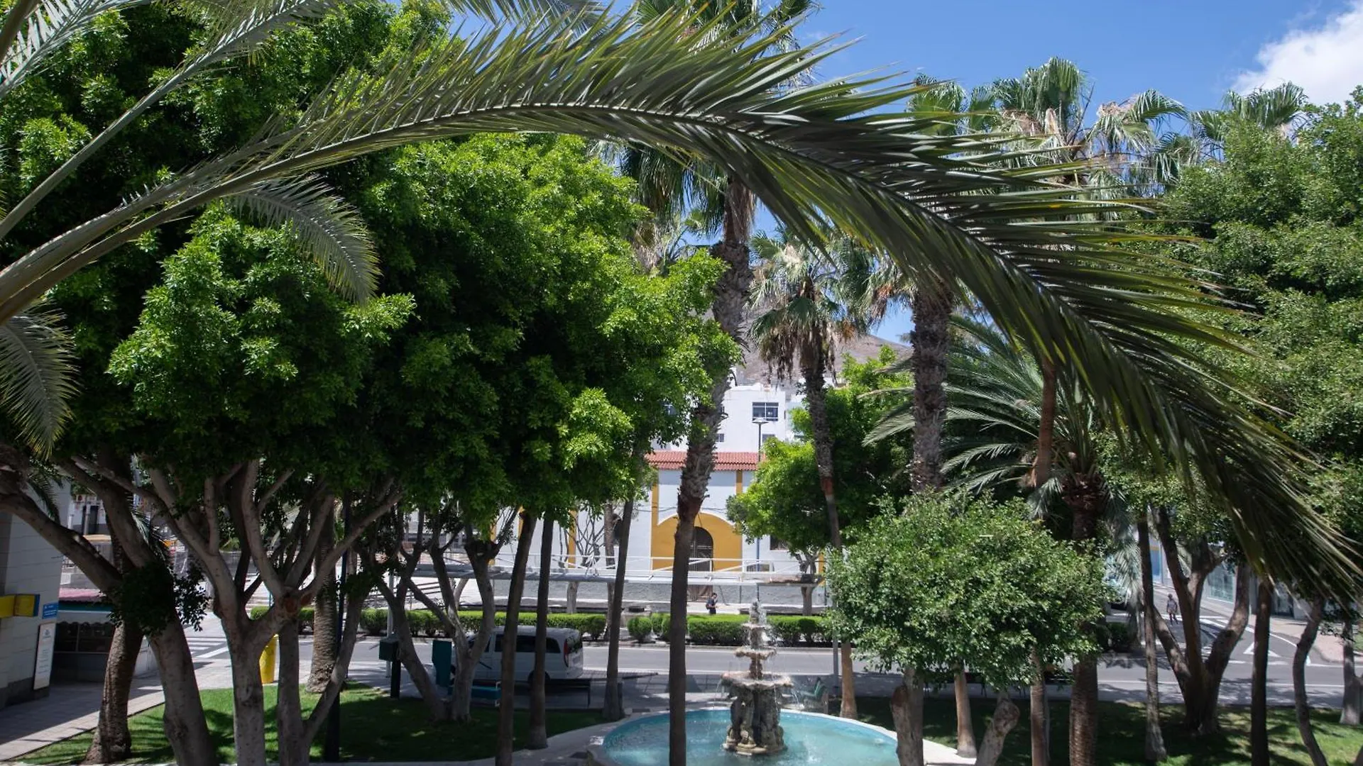 Comfortable Centric Apartment Steps From The Beach Gran Tarajal